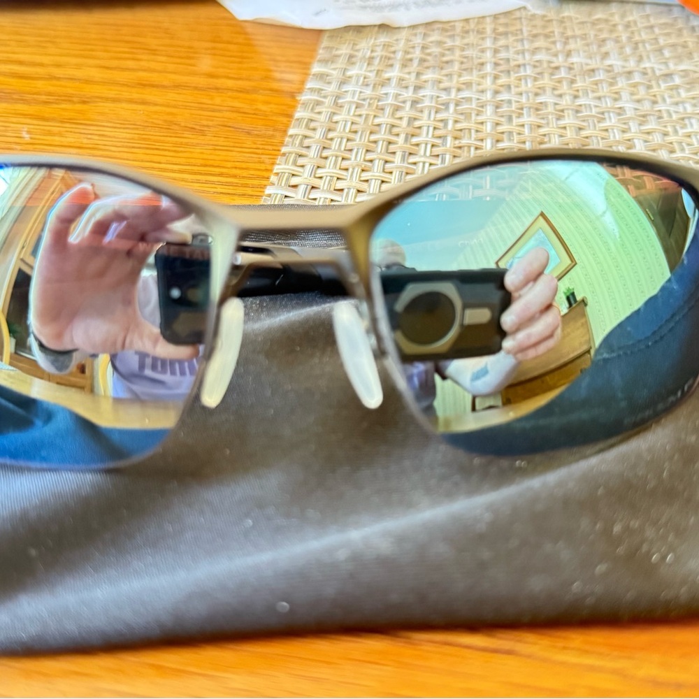 Oakley Authentic Wire Tap 2.0 with Prizm lenses